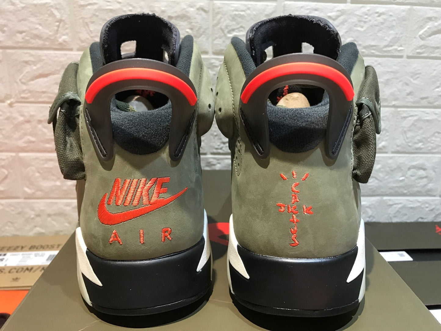 Travis Scott x Air Jordan 6 AJ6TS 3M