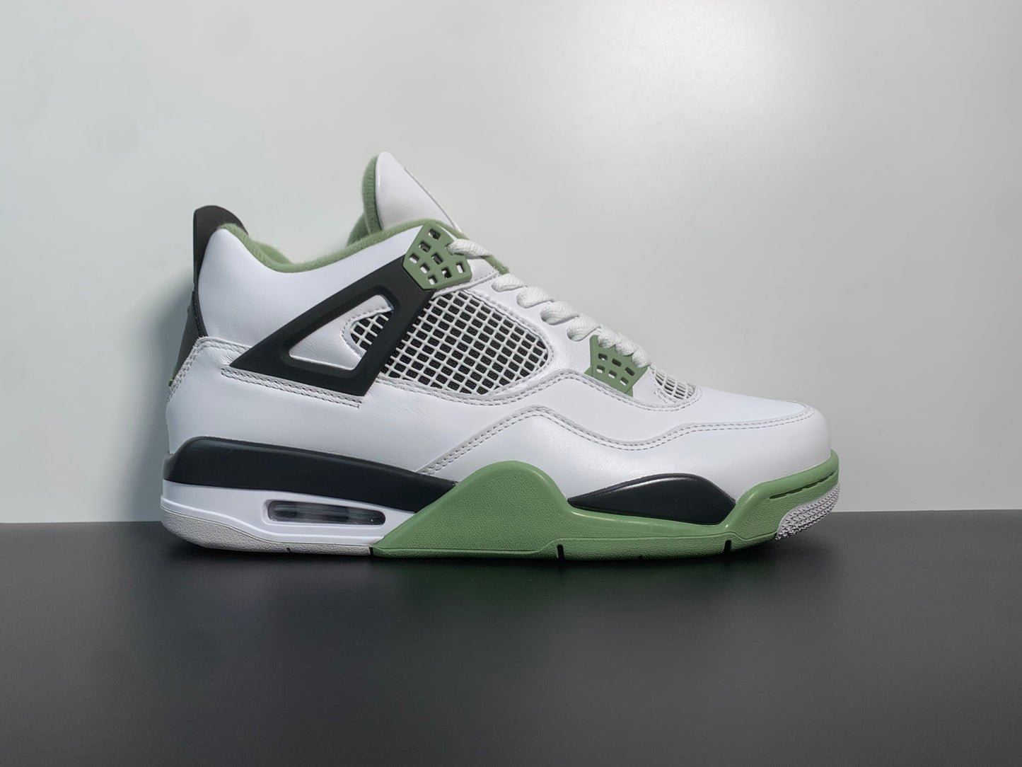 Air Jordan 4 “Oil Green” AQ9129-103