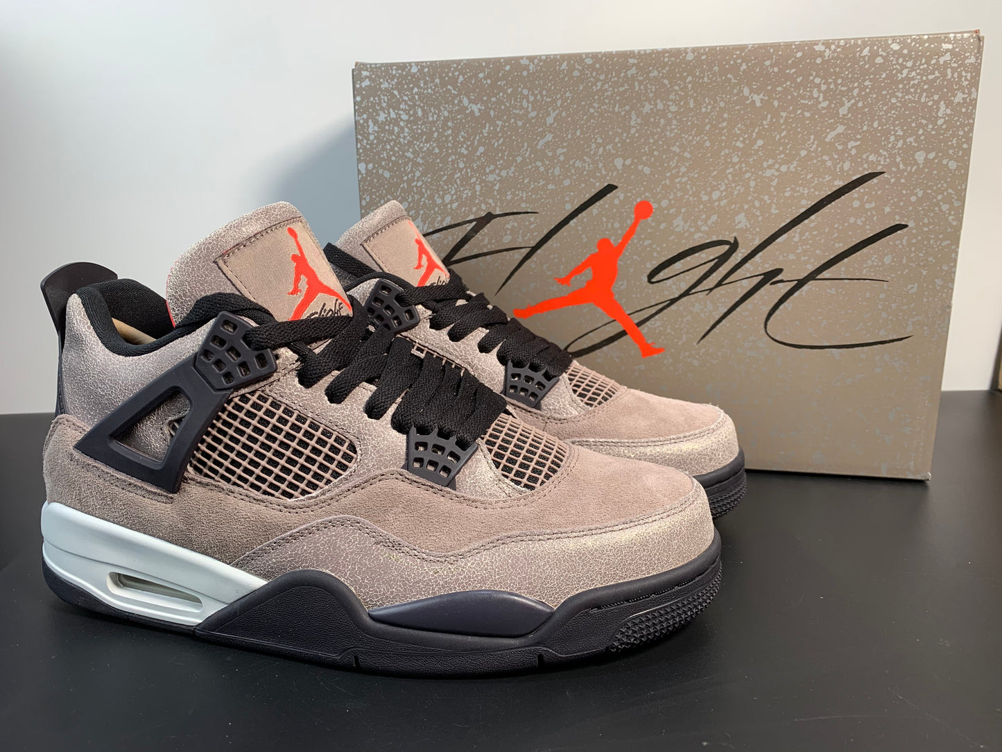 Air Jordan 4 Retro Infrared  Off White  Oil Gray Taupe Haze DB0732-200