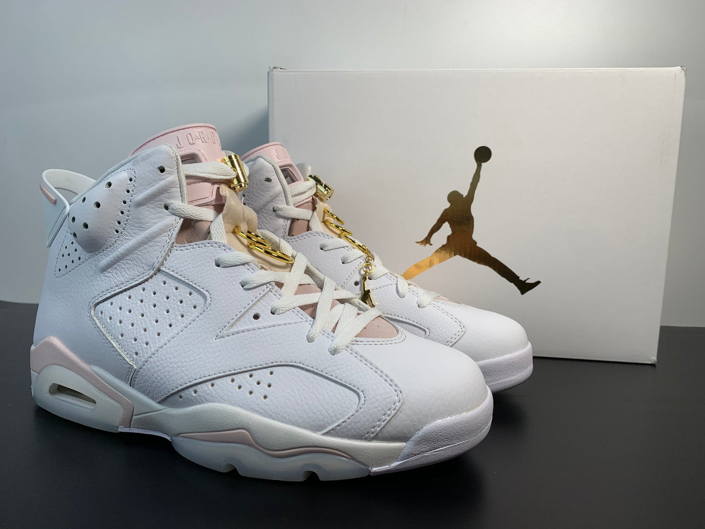 Air Jordan 6 WMNS “Gold Hoops”DH9696-100