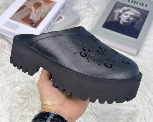 Gucci Bubber Mules Black 3513