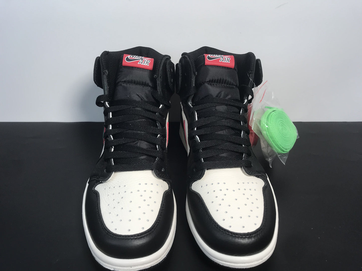 Air Jordan 1 Retro High Sports Illustrated A Star Is Born