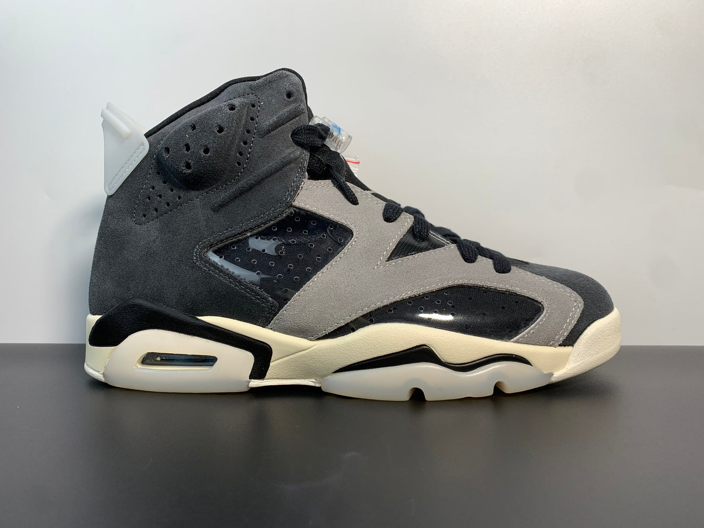 Air Jordan 6 Retro Tech Chrome CK6635-001