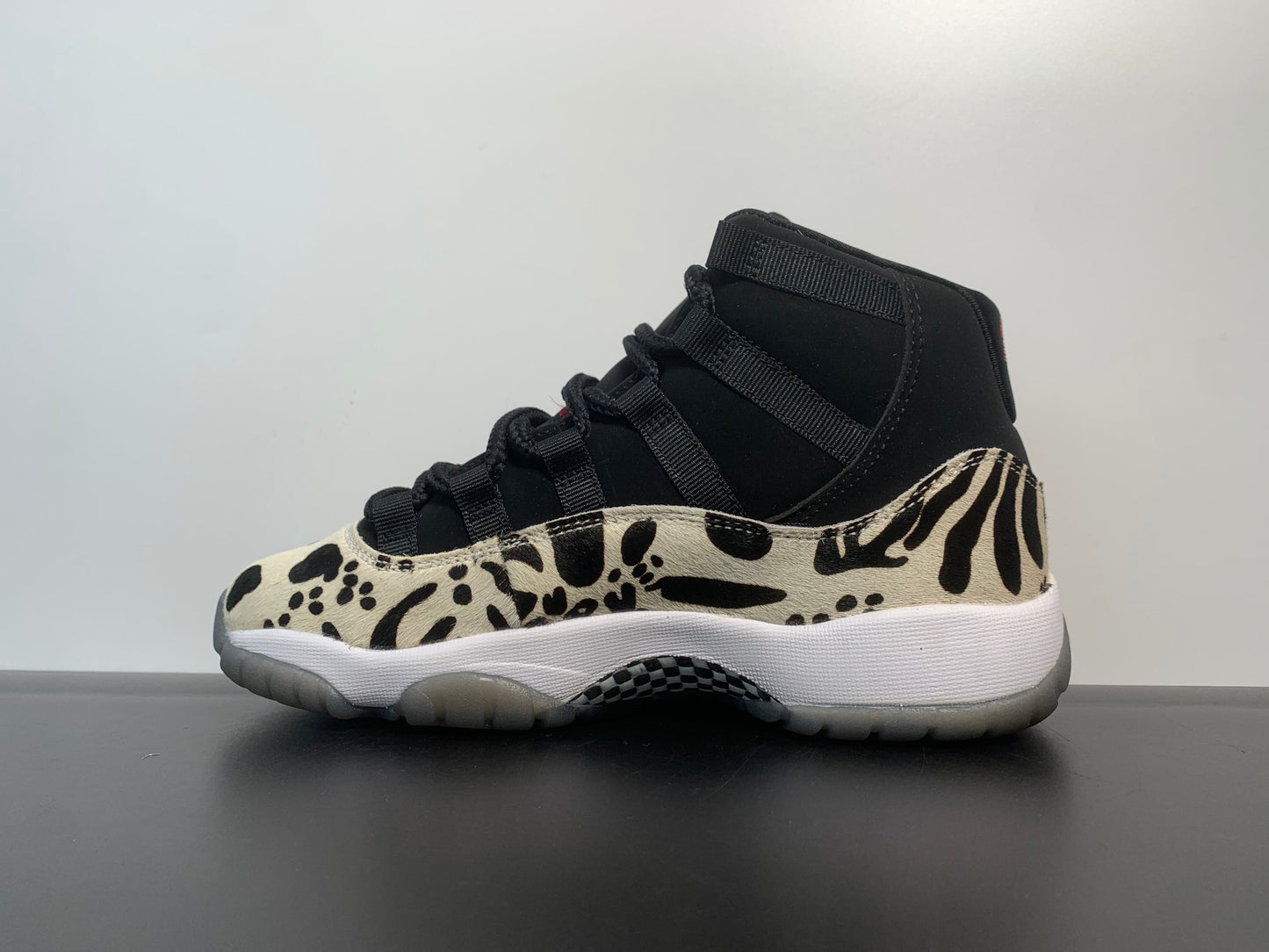 Air Jordan 11 Animal instinct AR0715-010