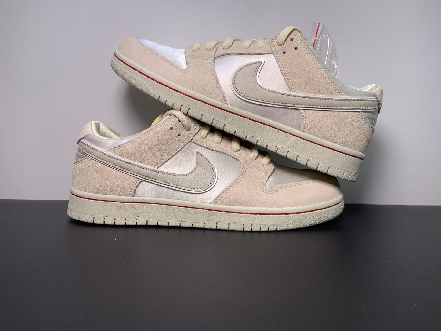 Nike SB Dunk Low Love Found