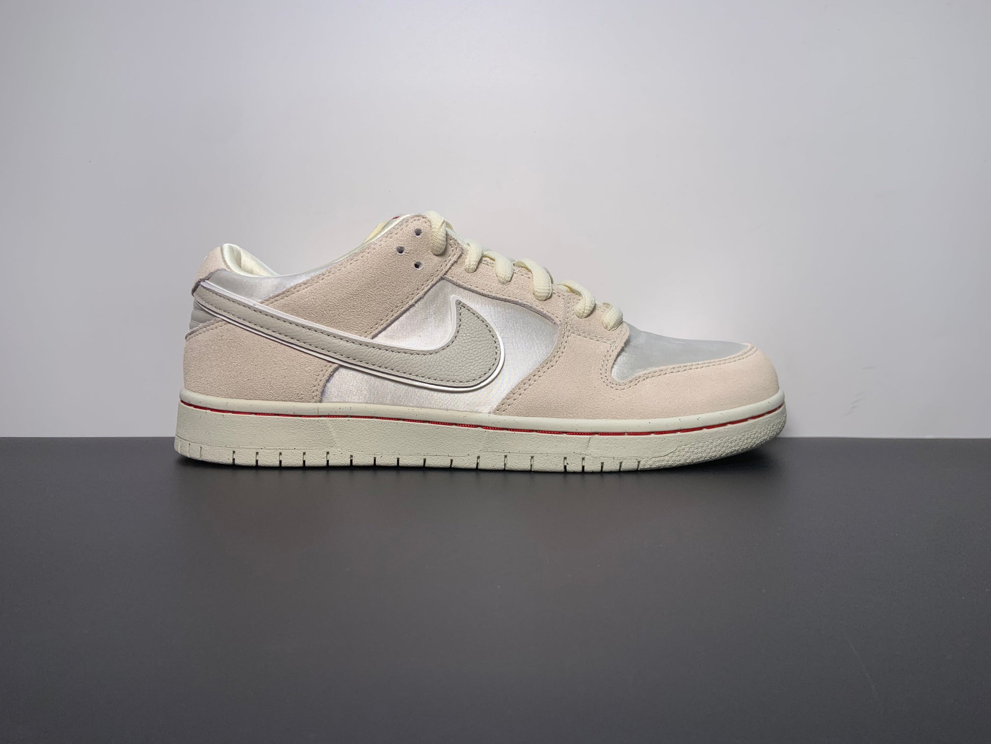 Nike SB Dunk Low Love Found
