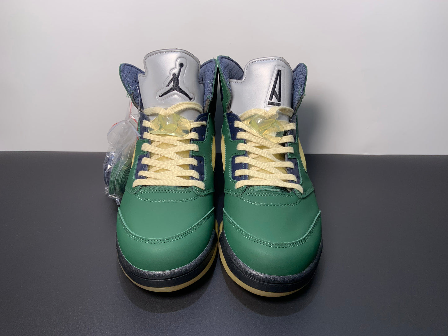 A Ma Maniere x Air Jordan 5 Retro SP Dark Green Black FZ5758-003