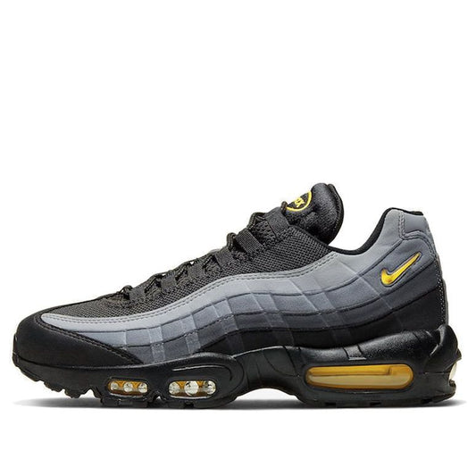 Nike Air Max 95 SC 'Batman' CQ4024-001 sneakmarks