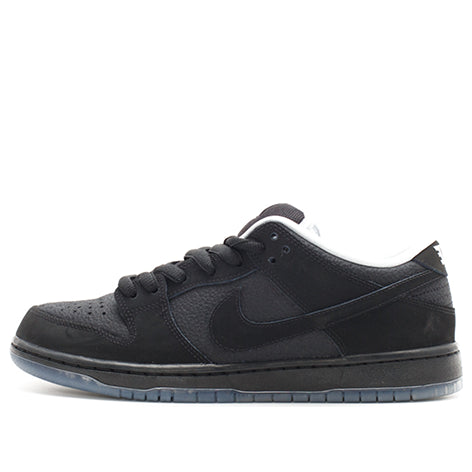 Nike Atlas x Dunk Low SB Skateboard '35MM' Black/Black 504750-066