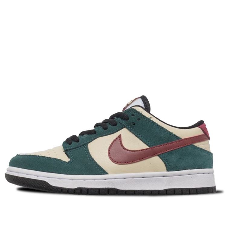 Nike Dunk Low Pro SB Skateboard 'Vegas Gold' Vegas Gold/Team Red-Team Green 304292-700 sneakmarks