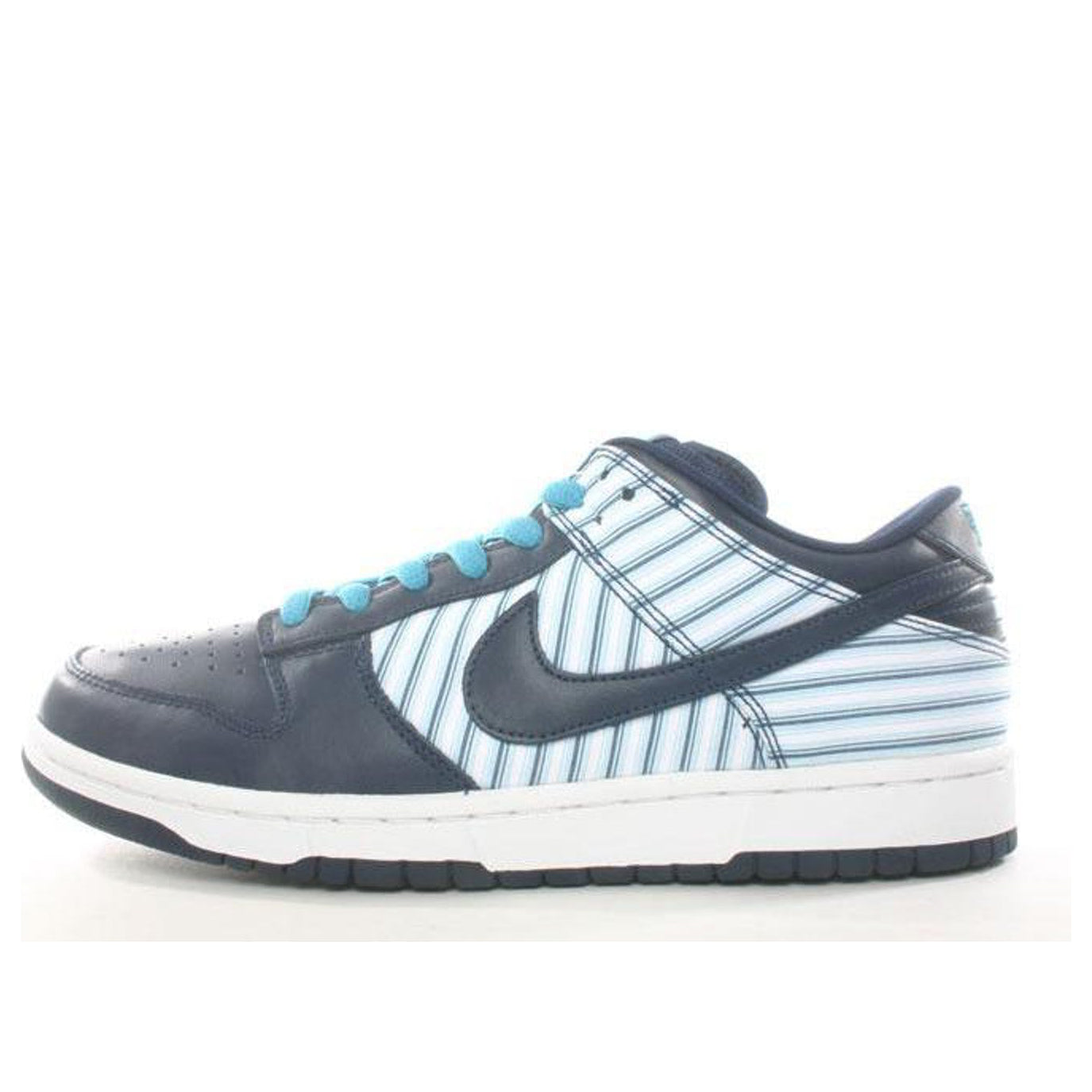 Nike Dunk Low Pro SB Skateboard 'Blue Avenger' White/Midnight Navy-Blue Reef 304292-143 sneakmarks