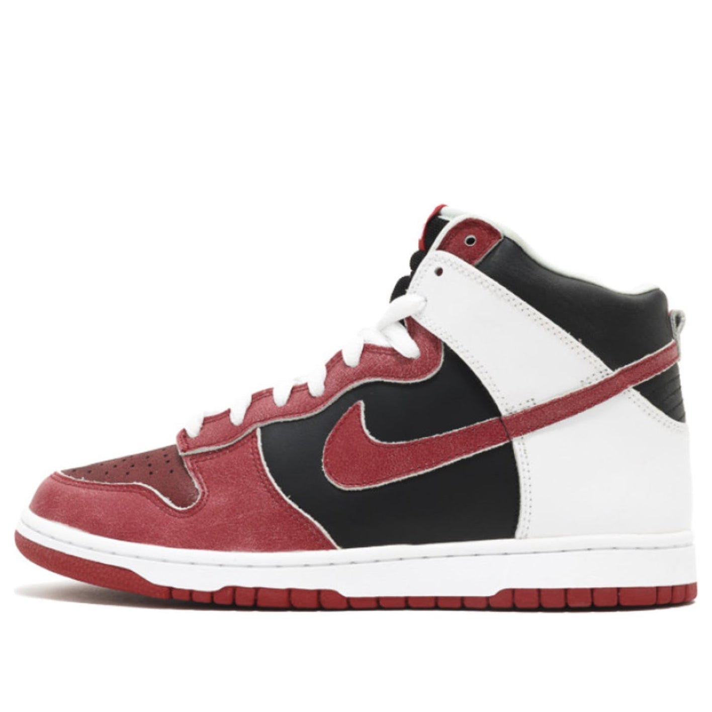 Nike Dunk High Pro SB Skateboard 'Jason Voorhees' Black/Deep Red 305050-062 sneakmarks