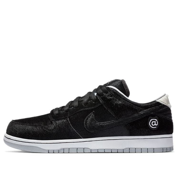 Nike SB Skateboard Dunk Low x Medicom Toy BE@RBRICK CZ5127-001
