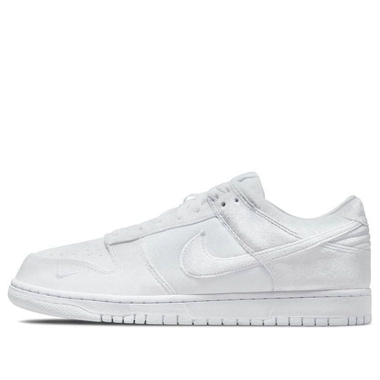 Nike Dover Street Market x Dunk Low Velvet DH2686-100