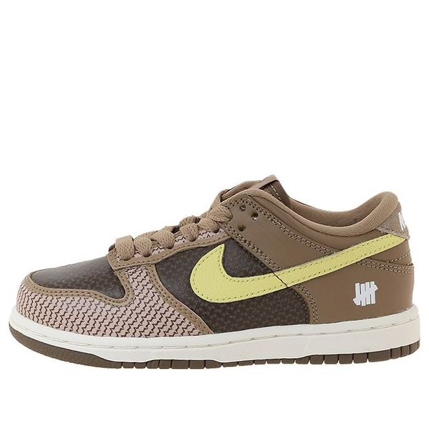 Nike Undefeated x Dunk Low SP Inside Out BP DJ4306-200
