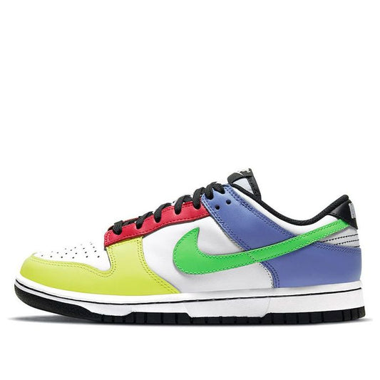 Nike Womens WMNS Dunk Low Green Strike DD1503-106