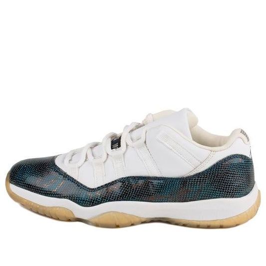 Air Jordan 11 Retro Low 'Snakeskin' White/Black-Navy 136071-102