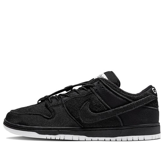 Nike Gnarhunters x SB Skateboard Dunk Low DH7756-010