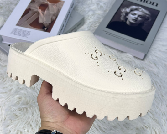 Gucci Bubber Mules White 3513
